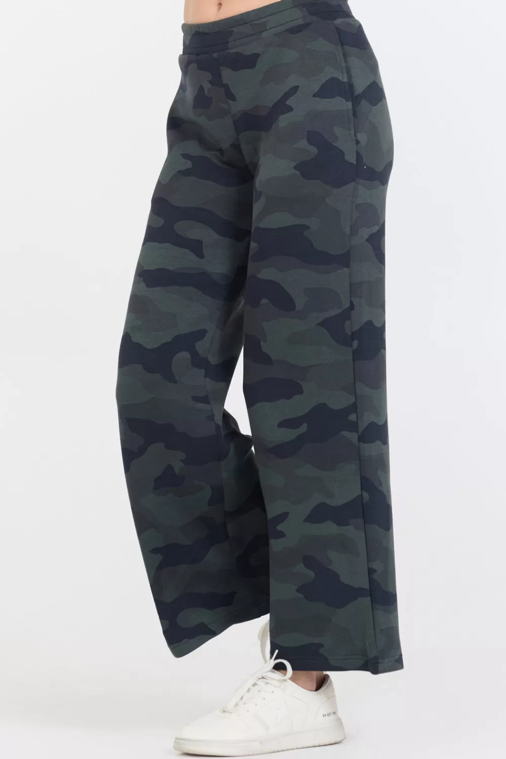 Vintage Havana Onyx Camo Printed Cloud Fleece Flare Pant