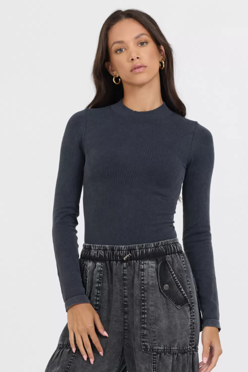 Vintage Havana Washed Mountain Seamless Mock Neck Top